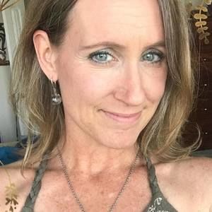 Meet your Posher, Debra